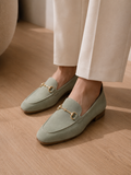 Ref A39: Mocassins italiens vert sauge en suédine avec détail mors doré - Taille 37