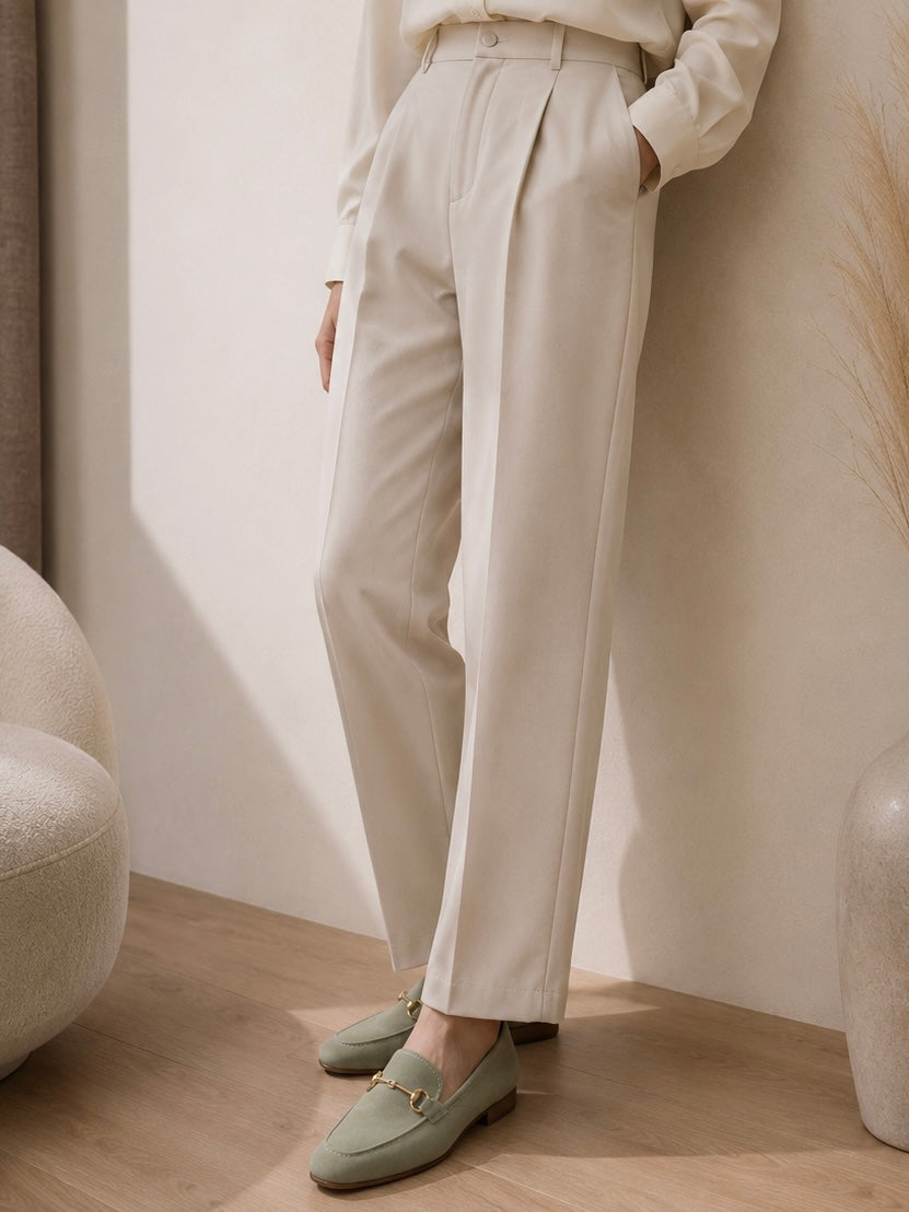Ref A39: Mocassins italiens vert sauge en suédine avec détail mors doré - Taille 37
