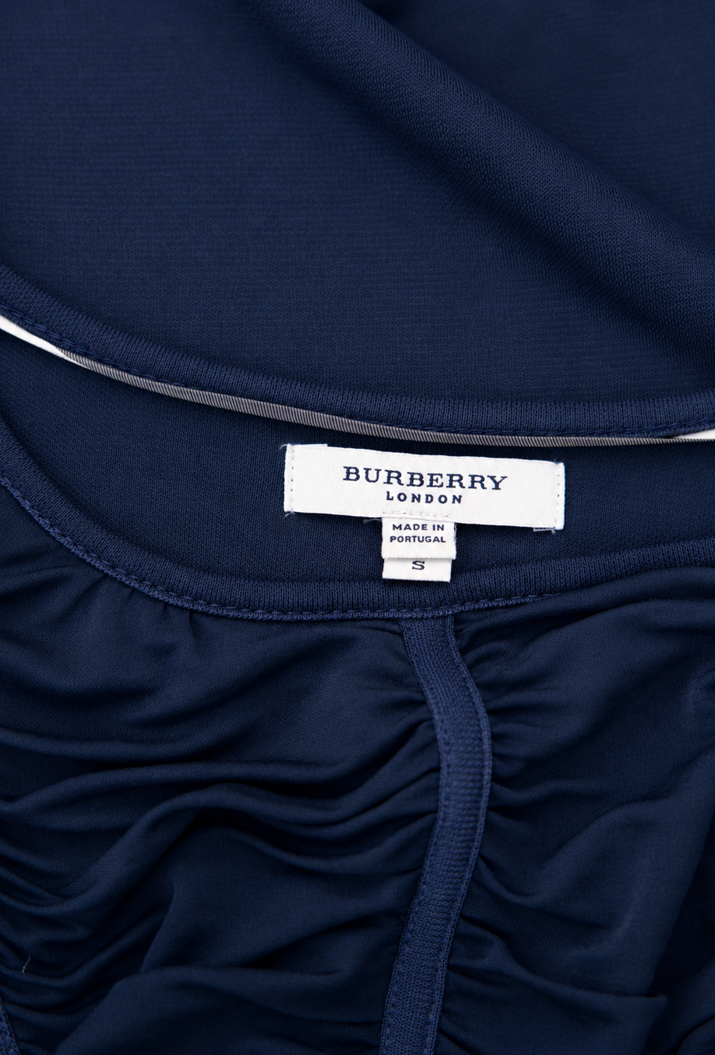 A29 – Robe Burberry bleu nuit à buste froncé – Taille S – Seconde main