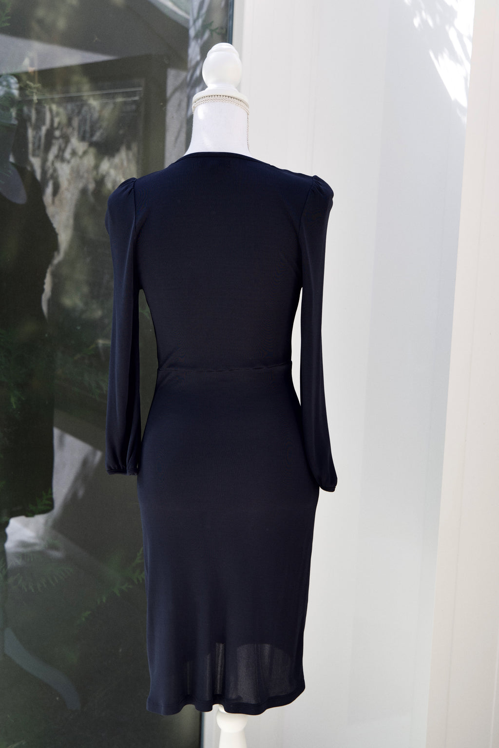 A29 – Robe Burberry bleu nuit à buste froncé – Taille S – Seconde main