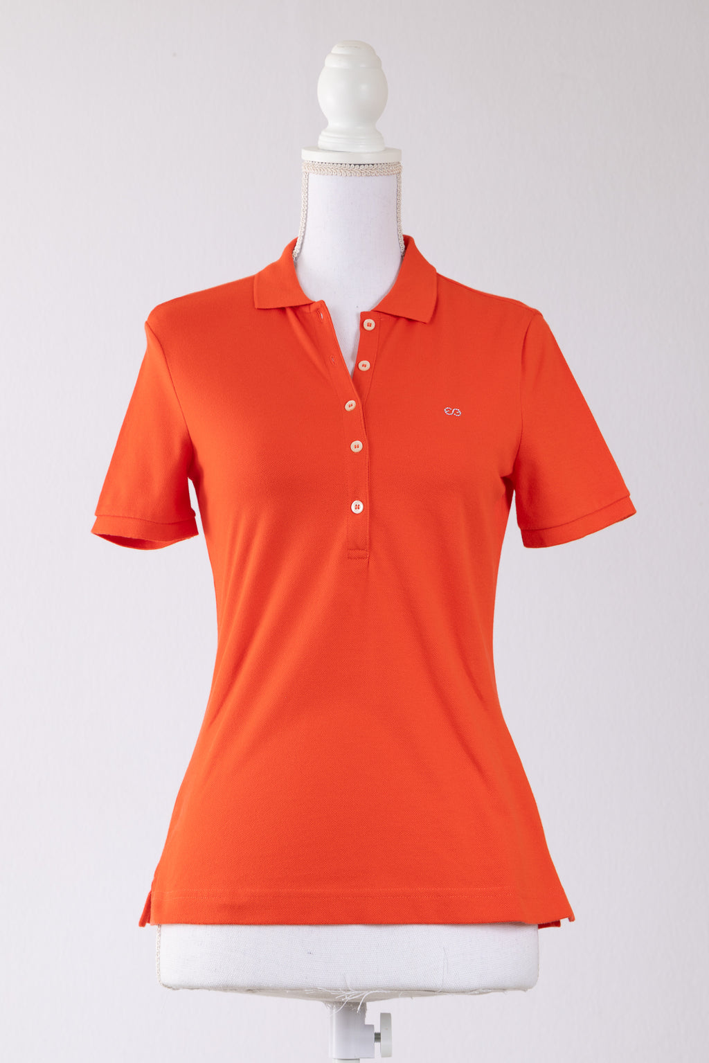 A32 – Polo Escada Sport orange coupe ajustée – Taille XS – Seconde main  DESCRIPTION
