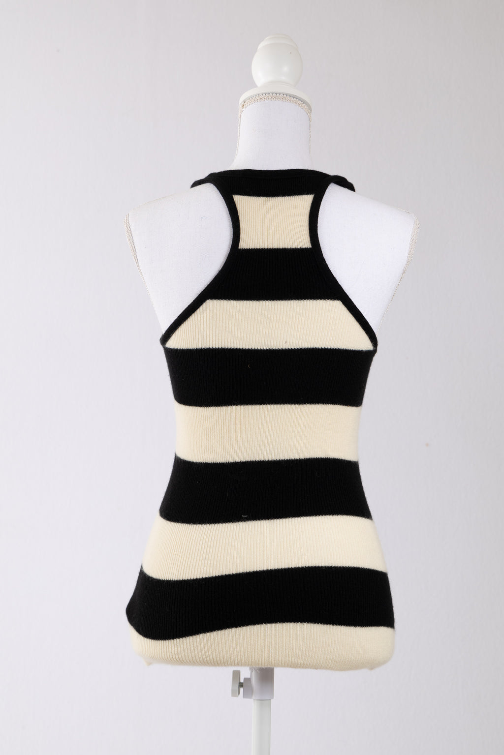 A15 – Débardeur Ralph Lauren Collection 100 % cachemire rayé noir et crème – Taille M – Seconde main